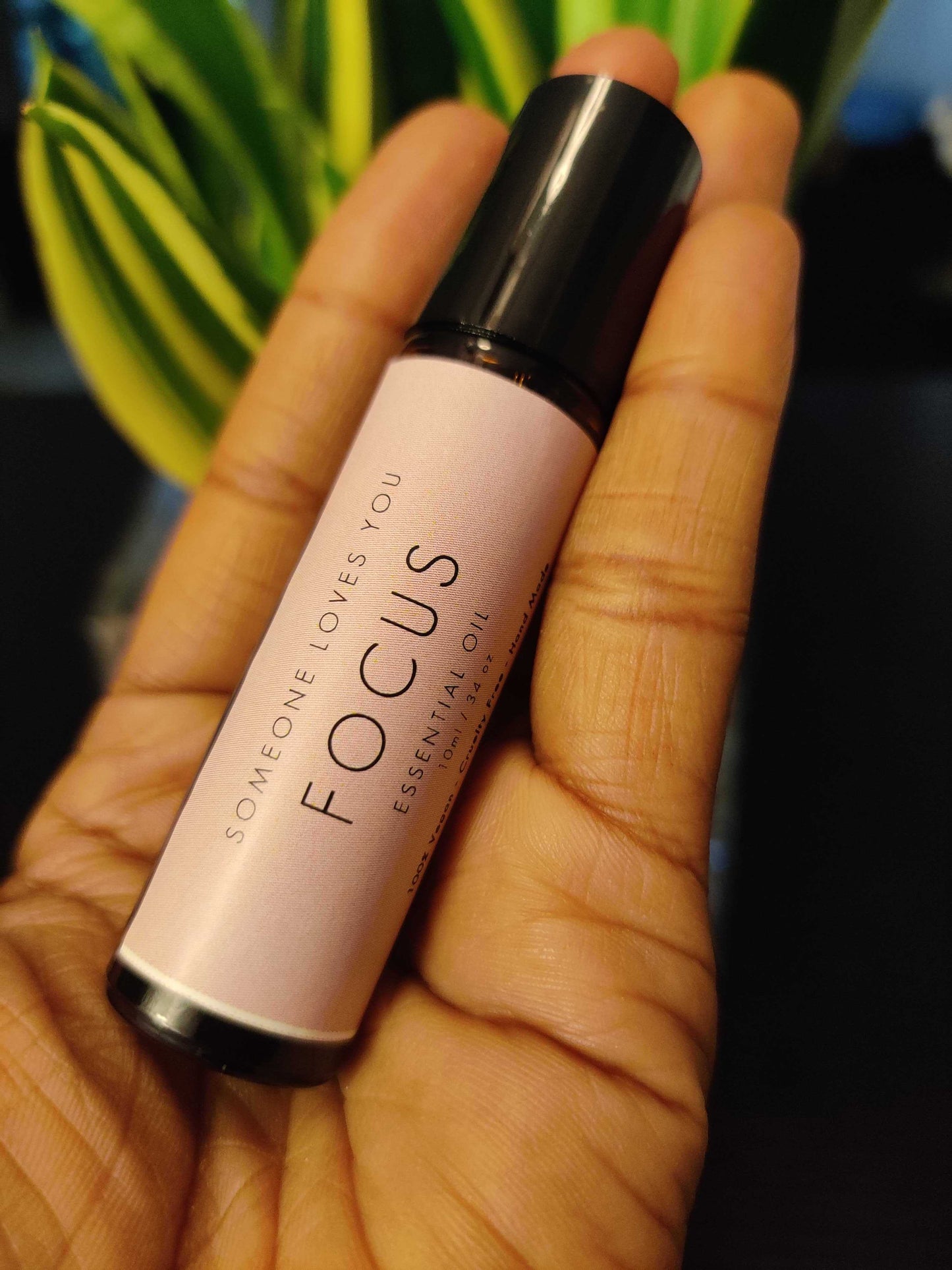 Essential Oil Roll-On Blend: FOCUS
